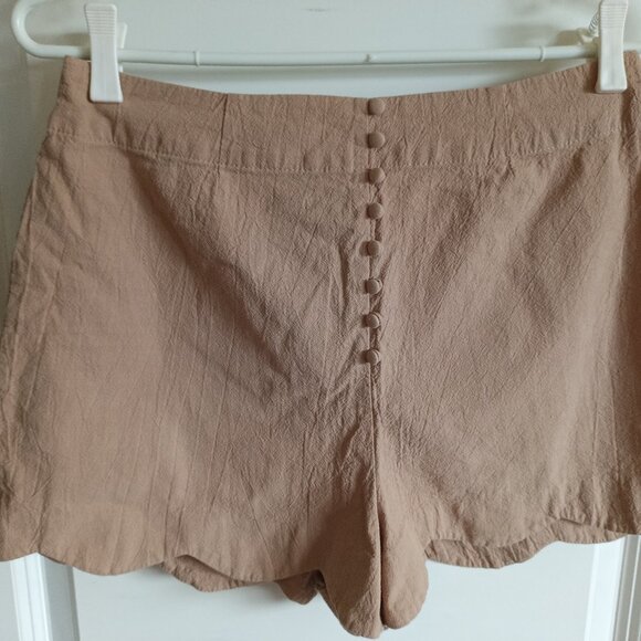 Lush Women's Size M Shorts Tan - Picture 1 of 4